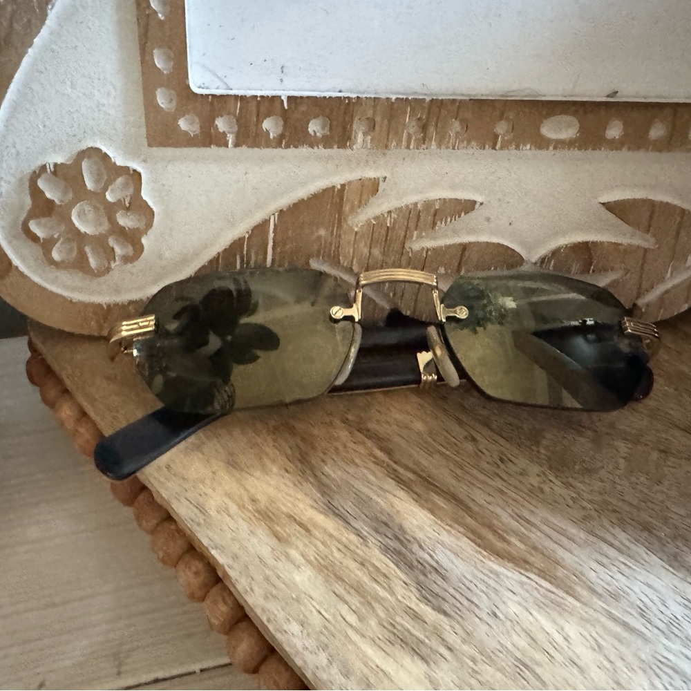 Cartier Gold Sunglasses Elegant Accessories